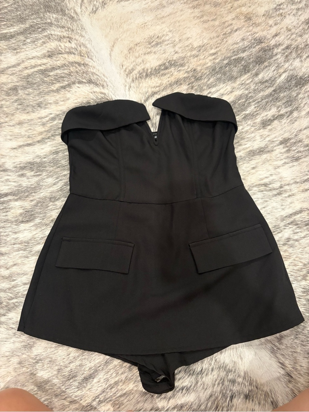 PrettyLittleThing Black Strapless Mini Dress with Front Flap Pockets